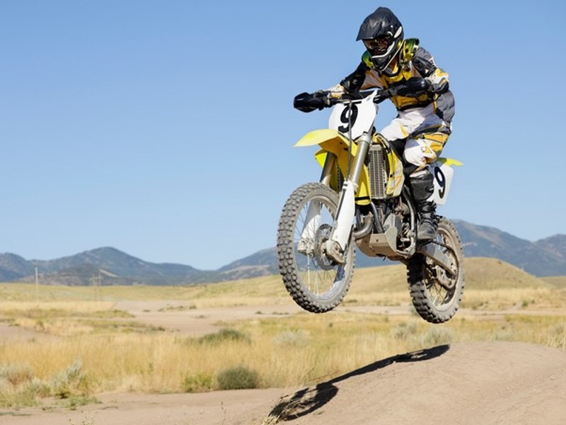 Motokrosové a enduro prilby – kľúčové vlastnosti a rozdiely